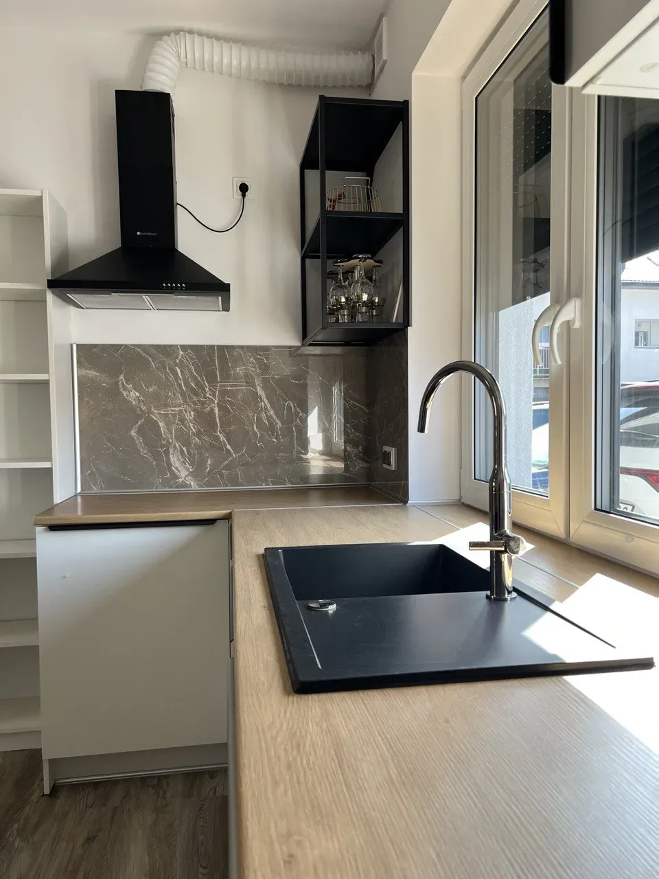 For rent: 3-room apartment in Ząbkach. 4