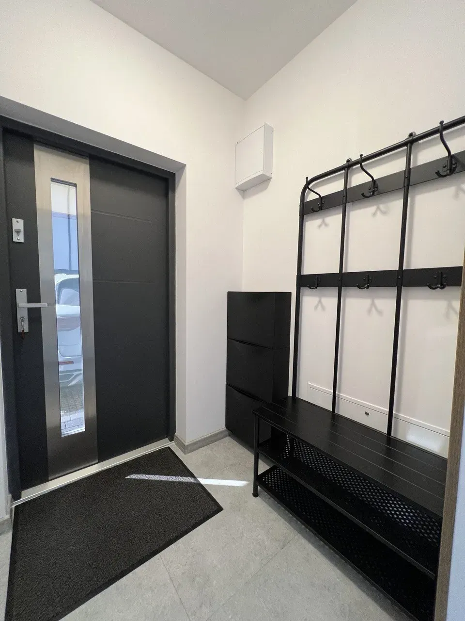 For rent: 3-room apartment in Ząbkach. 9